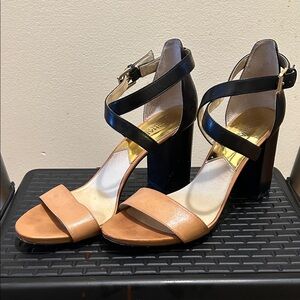 Michael Kors Elegant Black and Tan Women's Heels